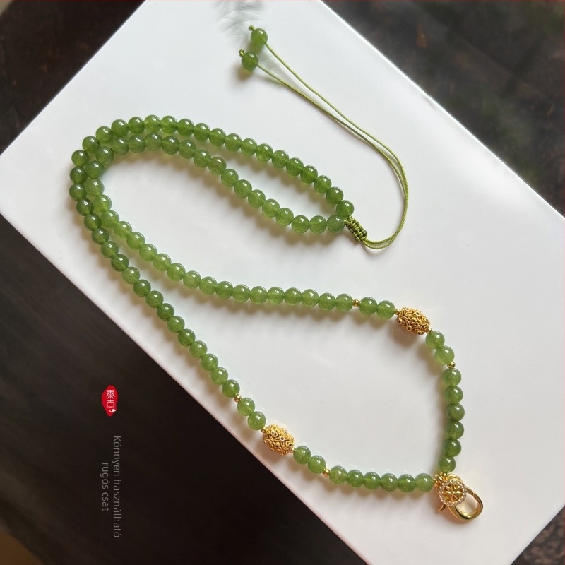 6 mm természetes zöld chalcedon Thaiföldi Buddha-amulettlánc rugós zárással, Thangka-stílusban
