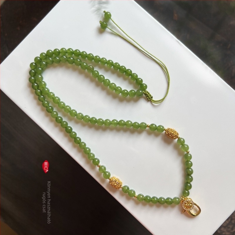 6 mm természetes zöld chalcedon Thaiföldi Buddha-amulettlánc rugós zárással, Thangka-stílusban