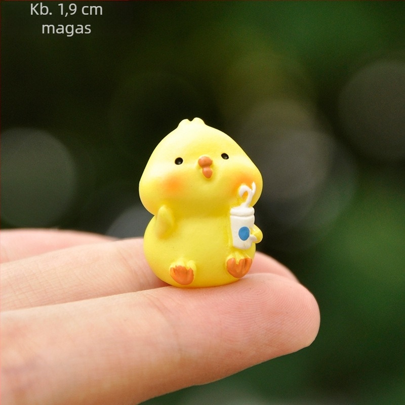 Mini műgyanta csibe figura, kreatív, lányos hangulatú dekoráció autóhoz és az íróasztalhoz