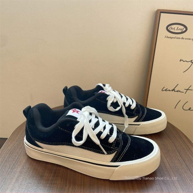 Fekete vászoncipők nőknek és férfiaknak, mindennapi casual sneakers, 2026 tavasz, stílus chunky bread skate