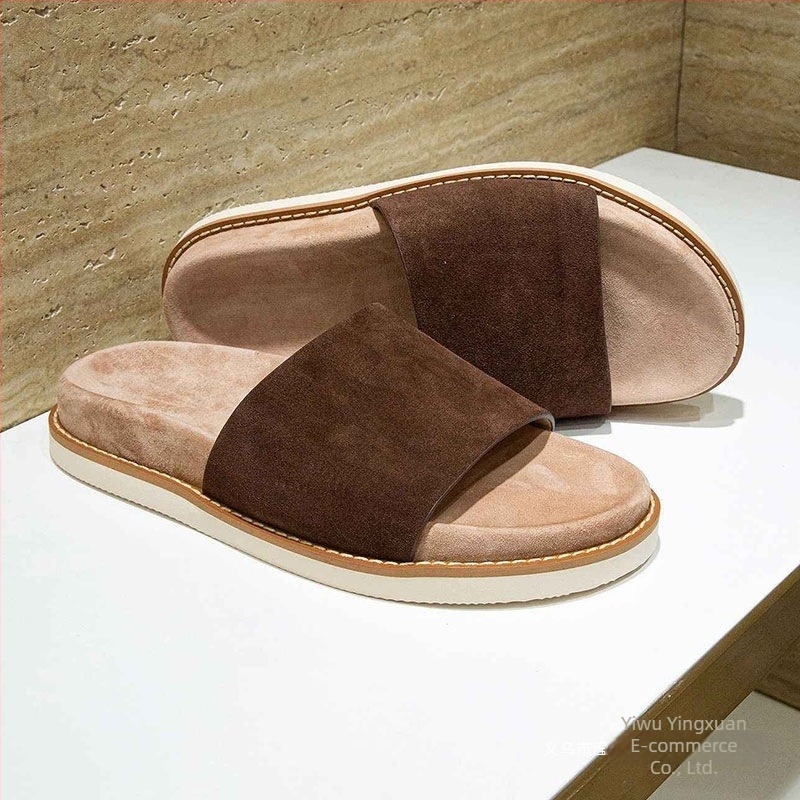 2025 férfi nyári szandálok vastag talppal – kényelmesek és divatosak, magasság növelésére