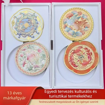 Kézben tartható sminktükör egyedi kialakítással, antik stílus, markolaton háromdimenziós relief, ideális ajándék