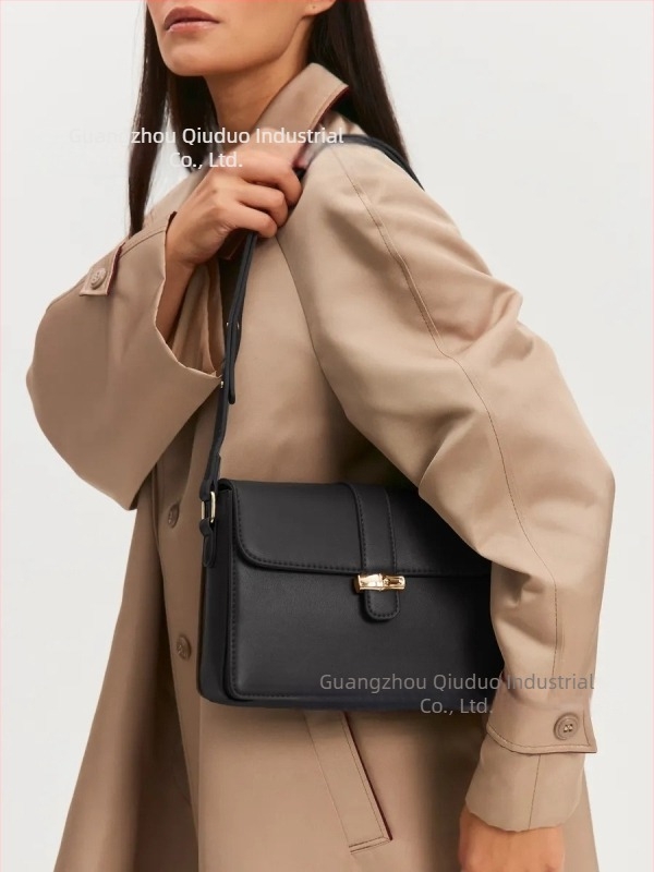 Női PU bőrből készült válltáska, kis négyszögletes forma, városi minimalist stílus, nyugati hatás, 2026 tavasz