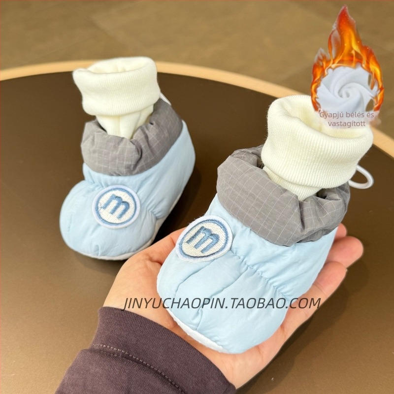 Téli bébi cipő fleece béléssel, 0–6 hónap