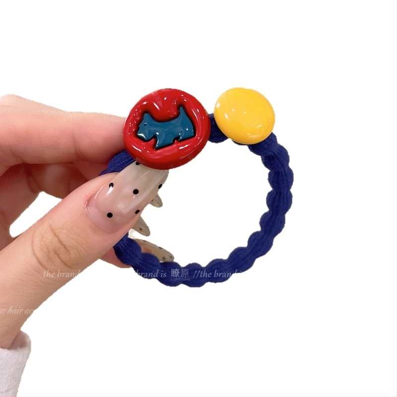 Őszi-téli ellentétes színű hajgumi aranyos kölyökkutya motívummal, tartós, rugalmas, sokoldalú, egyszerű és elegáns