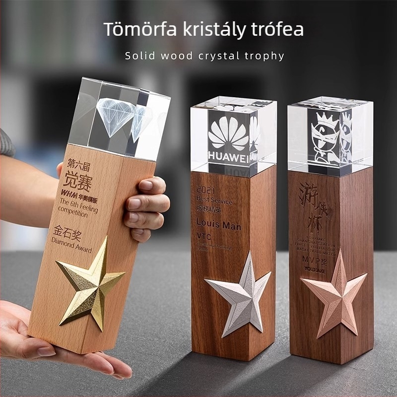 Kristály- és tömörfa trófea gravírozással, ötágú csillag dizájnnal – emlékbajnoki díj