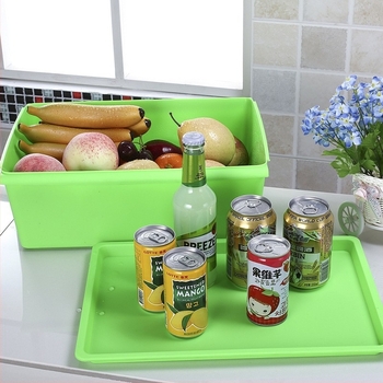 Közepes méretű műanyag asztali tároló doboz fedéllel, 18 L kapacitású, könyvek, játékok, apró tárgyak és fehérnemű tárolására