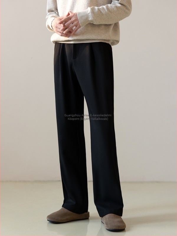 Férfi öltönynadrág, egyenes szabás, gyűrődésmentes, elegáns drapírozás, modern széles lábszárú casual nadrág