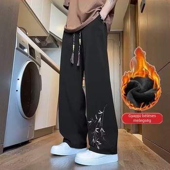 Férfi téli nadrág, egyenes szabású, laza, széles szárú, fleece bélés, 100% poliészter, középső derék, zsinóros zárás, bokáig érő hossz