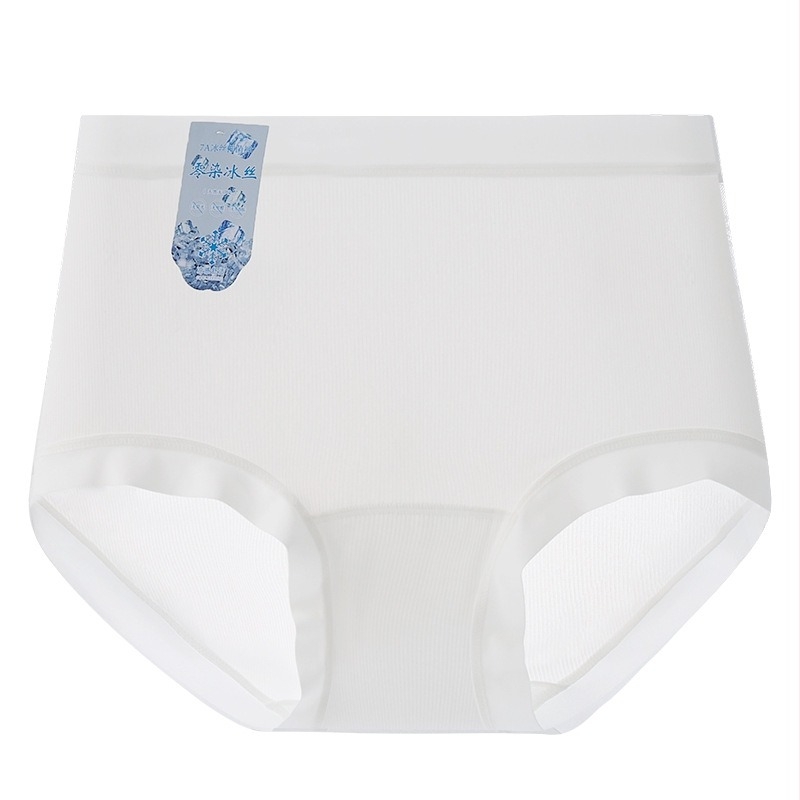 Női ice silk bikini bugyi antibakteriális tulajdonságokkal, légáteresztő, magas rugalmasságú, kényelmes nyomásmentes viselet, pamut bélés a szeméremtájékon.