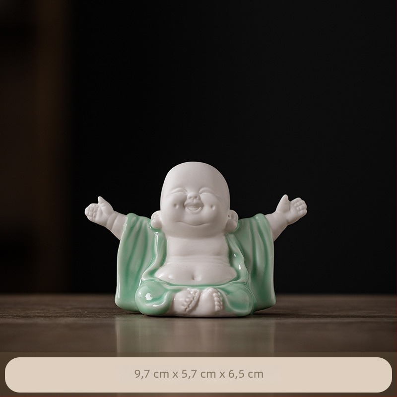 Kerámia Maitreya Buddha mosolygó – kis asztali dísz irodába és teás asztalhoz