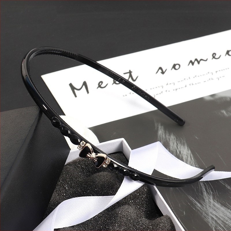 Koreai minimalist Rhinestone hajcsat fogazott, csúszásmentes fejpánt nőknek, 2022-es kiadás