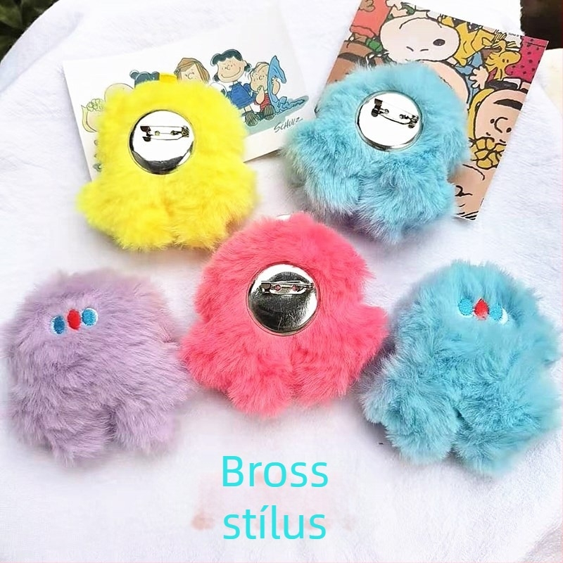 Plüss táska medál – aranyos kis szörnyeteg, rózsaszínű, brooch