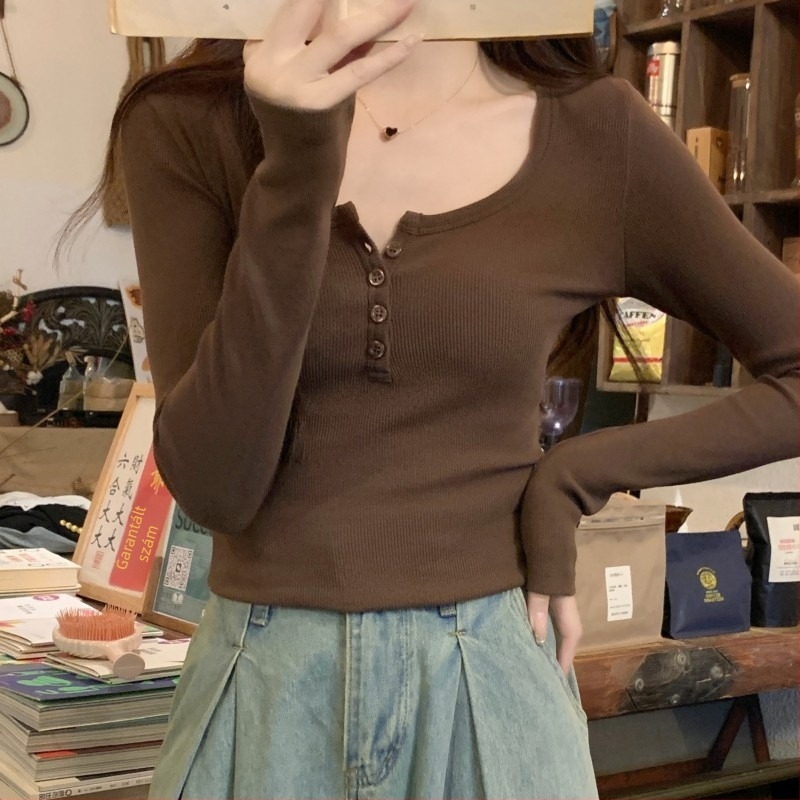 Női szürke U-nyakú T-shirt hosszú ujjú, karcsú szabás, őszi alapdarab