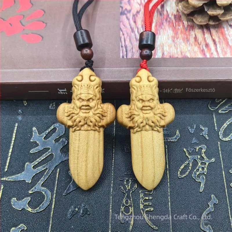 Őszibarackfa medál Zhong Kui faragott karddal, klasszikus stílusú, hossz 5 cm vagy 6 cm