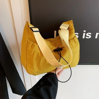 Női divatos, hétköznapi városi crossbody táska dumpling stílusban, vászon anyagból, minimalist dizájn, vízszintes négyzetes forma, városi mindennapokra, 2024 nyári modell