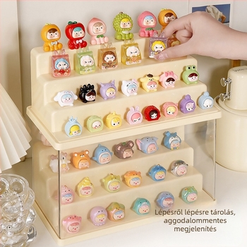 Porvédett akril vitrína babáknak és mini figuráknak, asztali kivitel, átlátszó, modern minimalist stílus, 1 L kapacitás, egymásra pakolható.