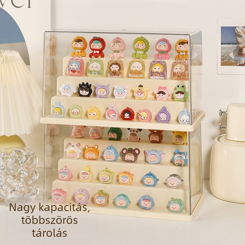 Porvédett akril vitrína babáknak és mini figuráknak, asztali kivitel, átlátszó, modern minimalist stílus, 1 L kapacitás, egymásra pakolható.