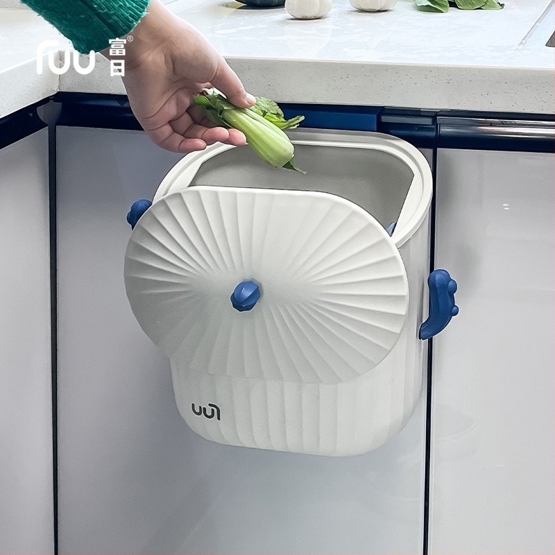 Konyhai falra szerelt szemetes, 8 L, műanyag, a szekrény ajtóira szerelhető, helytakarékos, otthoni használatra