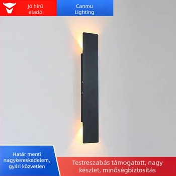 Hosszú lineáris fali lámpa, modern minimalista stílus, felfelé és lefelé világítva, folyosóra és a nappali falára