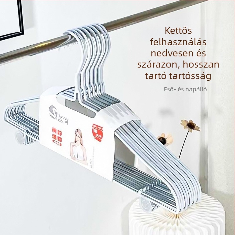 Divatos műanyag ruhaakasztó széles vállakkal és nagy ívű kialakítással