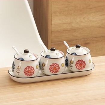 Japán stílusú kerámia fűszertartó készlet – sótartó, csiliolajos tartó, zsiradéktartó, MSG-tartó