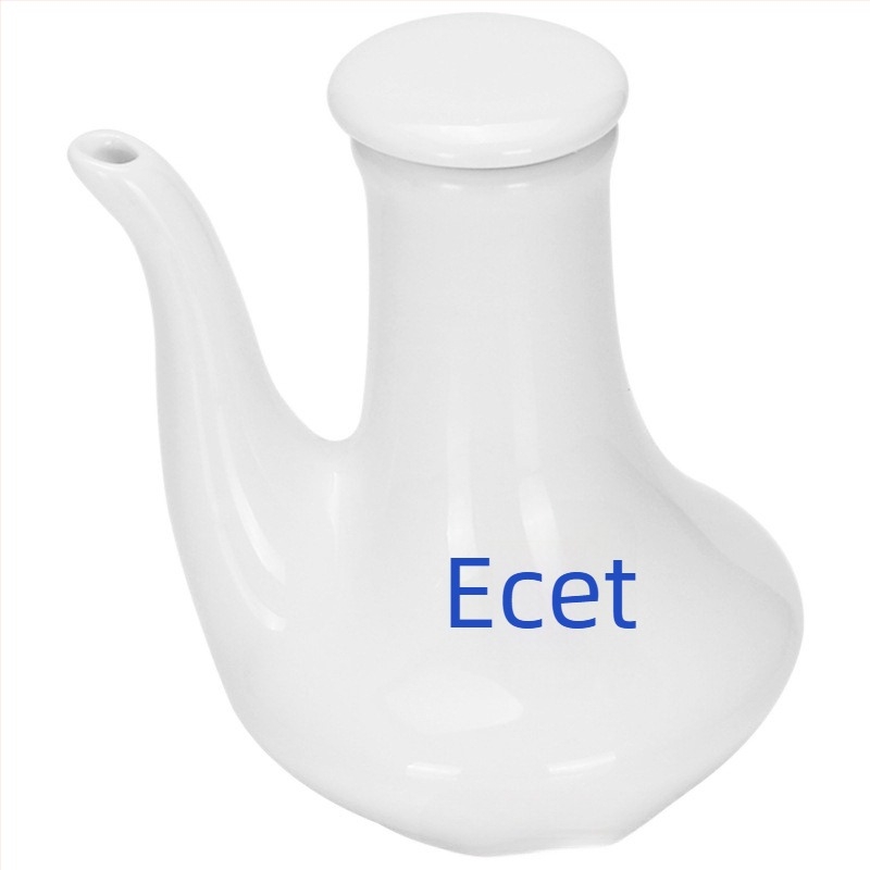 Fehér kerámia készlet: szósz-, ecet- és olajtartó készlet; szójaszósz tartó és fűszertartó üveg