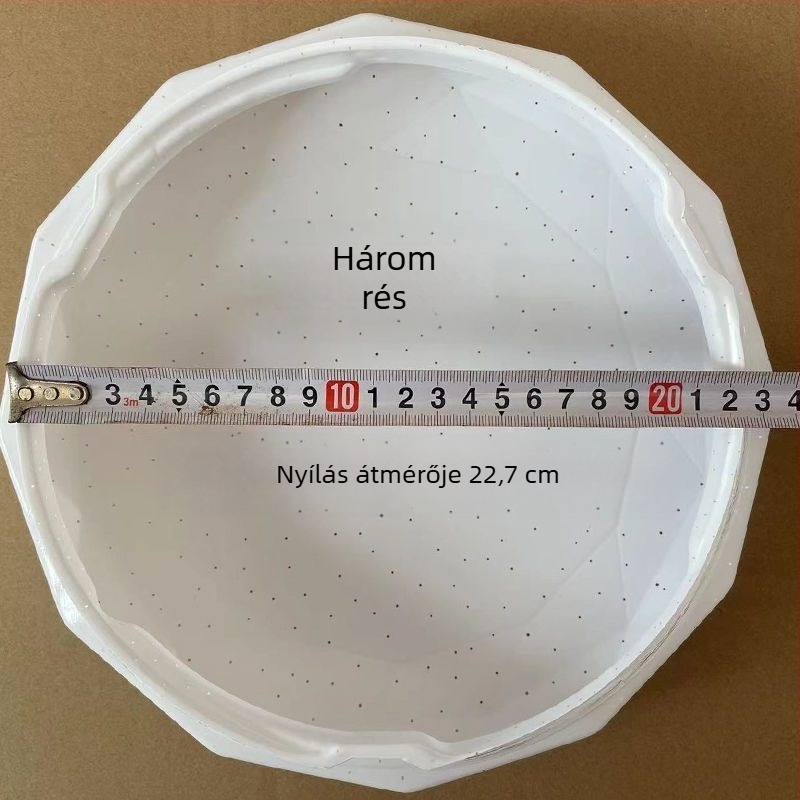 LED mennyezeti lámpa – árnyékoló, kör alakú; hálószobába, erkélyre, konyhába és fürdőszobába; fényforrás nélkül; kiegészítő készlet; alap.