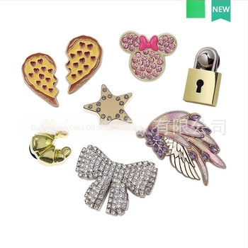 Carlochi fém virág alakú dísz rhinestone kövekkel Crocs-stílusú papucsokhoz