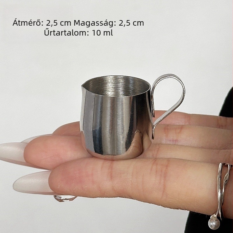 Ultra-kicsi tejkanna 304 rozsdamentes acélból, hegyes kifolyóval latte arthoz