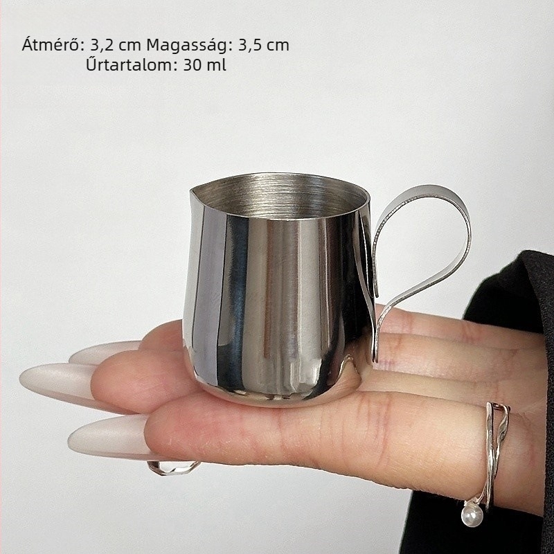 Ultra-kicsi tejkanna 304 rozsdamentes acélból, hegyes kifolyóval latte arthoz