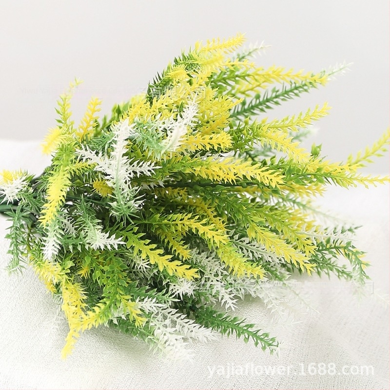 Élethű ötágú levendula virágcsokor, műanyag művirágokkal belső térre és kültéri dekorációhoz