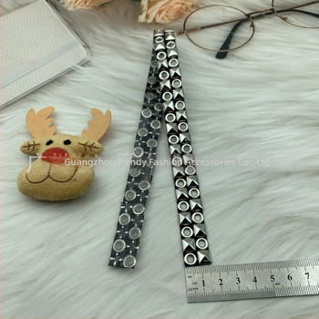 DIY Cipő- és ruházati hardver készlet: Négy lábú karfás szegecsek, négyzetes lapos szegek, kerek fejű szegek, karom gyöngyök és szemek, elektropótlott fém