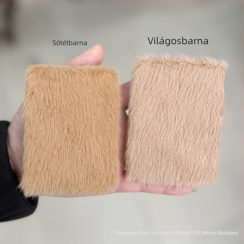 Négyzet alakú plüss zsebtükör, egyszerű és aranyos, kétoldalas összecsukható sminktükör akasztóval