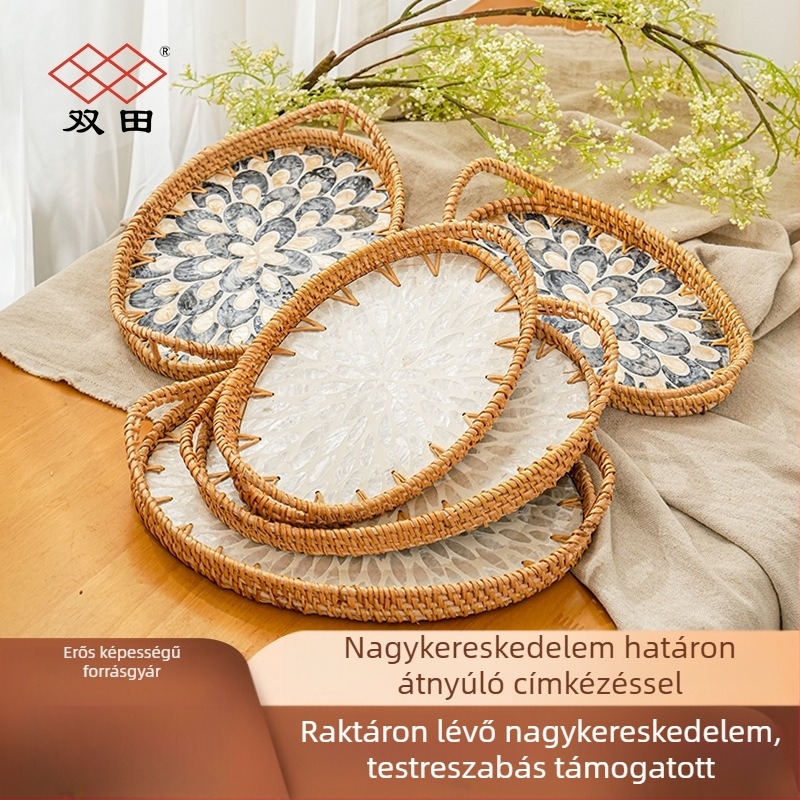 Kézzel készített rotangból készült kagyló alakú, színes, körkörös nordikus stílusú gyümölcs- és zöldségkosár, édességtál