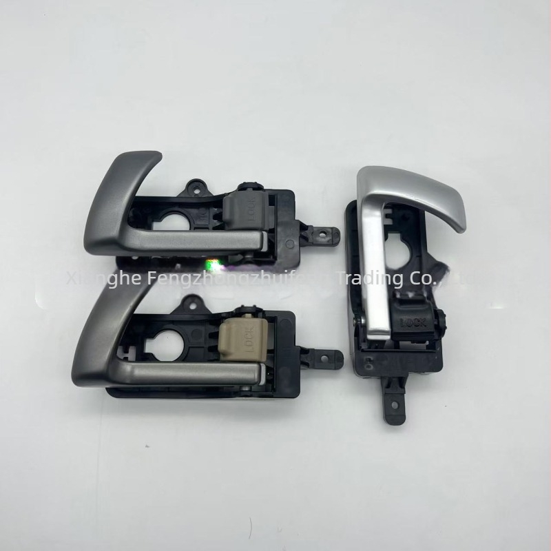 Fekete műanyag fogantyú Hyundai Santa Fe (2007-2012), 82610-2B000 és 82620-2B000