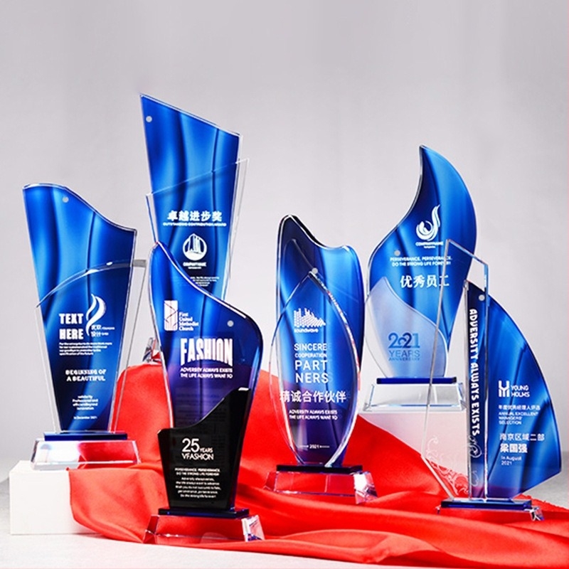 Kristálytrofea színes nyomtatású éremmel és engedélyező kártyával — Emlékdísz az éves találkozóra és kiemelkedő dolgozó számára