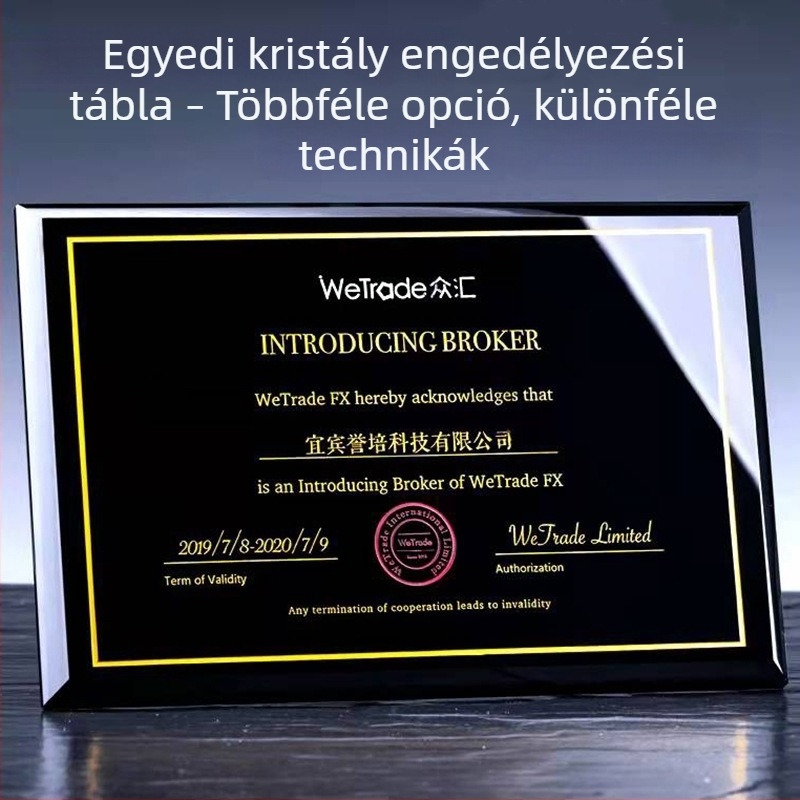 Gravírozott kristály trófea – fehér kristály díj, testreszabható ajándék