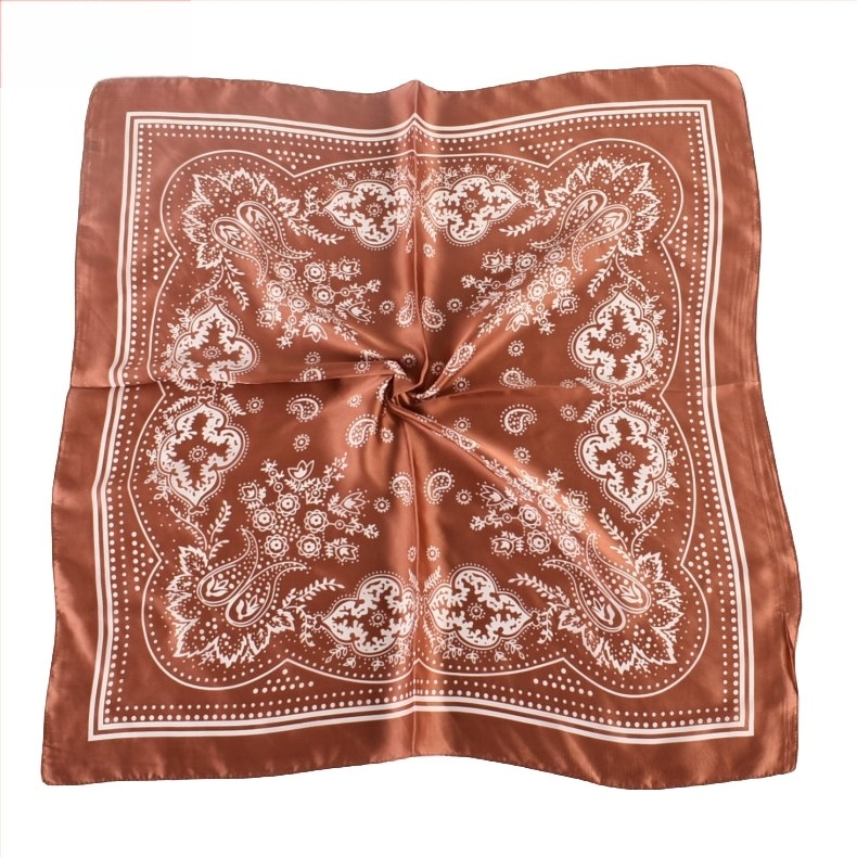 Paisley mintás szatén négyszögletű kendő, 70×70 cm, női nyakkendő