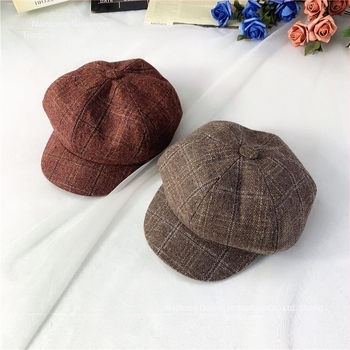 Csecsemő lány beret sapka, őszi-téli, kockás brit stílusú mintázat