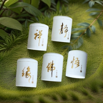 Dehua fehér porcelán zománcos lótusz mintás kerámia teás tárolóedény, zárható, kompakt mini méretű