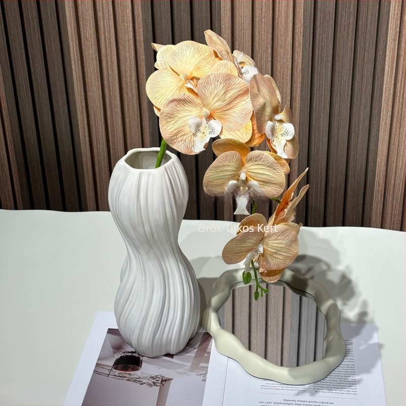 3D-nyomtatott Phalaenopsis orchidea fej, 9-fejű reliefes PVC virág esküvői dekorációhoz