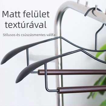 Modern minimalist fa- és fém ruhafogas széles vállakkal, karcolásmentes és csúszásmentes