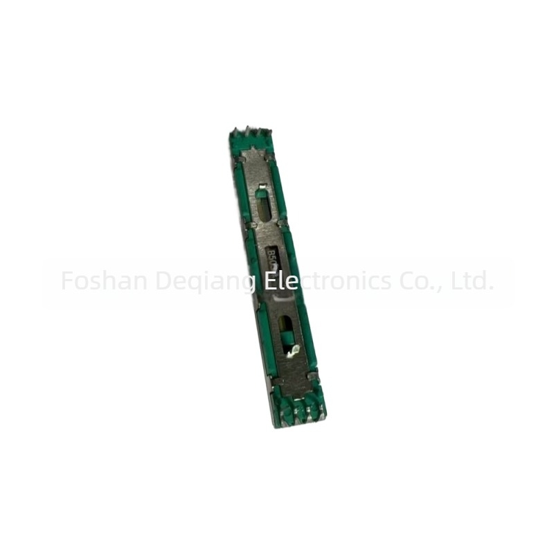 4580GHB50K-15C/1/C8 Pin potenciométer, csúszó fader, 45 mm-es mozgástartomány, középpont, keverő- és erősítőhöz