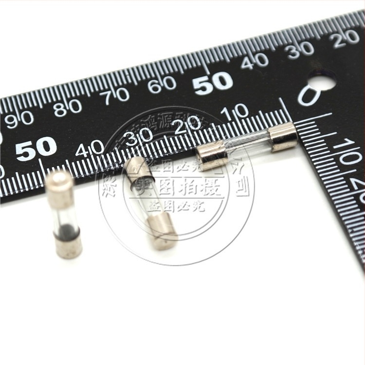 Üveg biztosítócső 5x20 mm, 3 A, 250 V, 100 darabos csomag