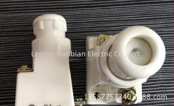 Kerámi spirálos biztosíték tartó RL5-16/RL30, 1140V/660V, 5A
