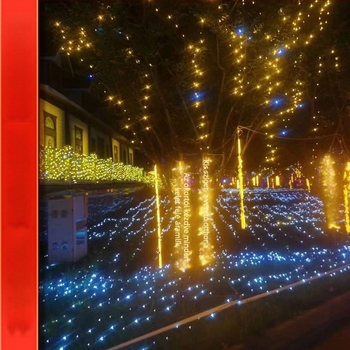 Kültéri LED-sorok világító költői karakterekkel – bárdekoráció, akasztás faágra és táj-neon felirat