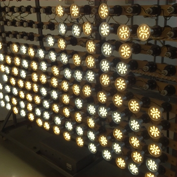 LED reflektorlámpa, 9W, R80, E27, 120° fényvetítés, CRI 80, IP54, alumínium ház, LED 5630 elemek, beltéri világítás