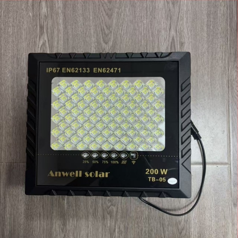 200W kültéri napelemes reflektor, Tb sorozat, IP65, LED-panel csillagos ég effektussal, 350×350 mm, távirányító