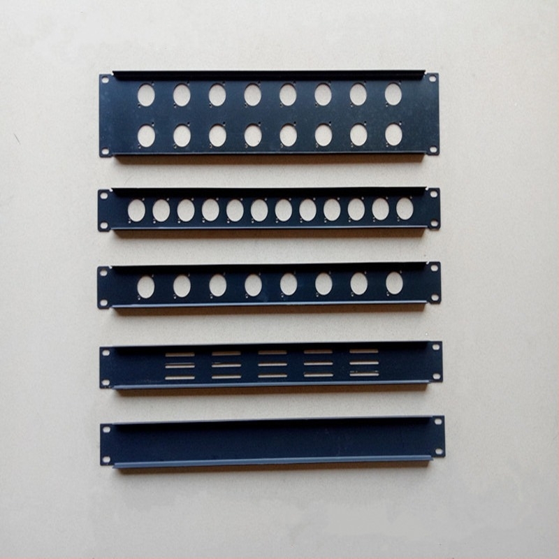 Repülőgép-koffer hálózati keretrendszerhez tartozékok 1U–2U lyukas panel, Kalong panel, Kalong jumper board, üres panel